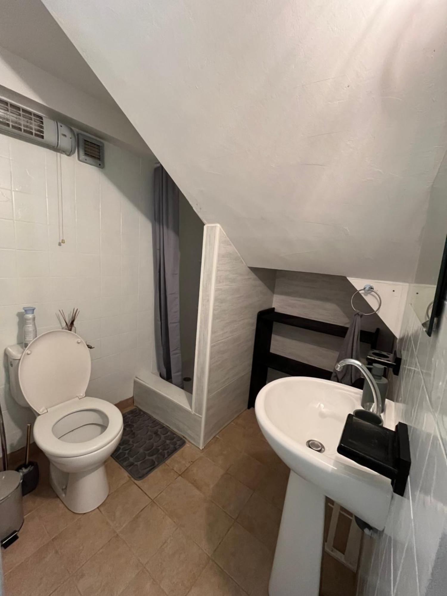 Logement Paisible En Bord De Vienne Bonneuil-Matours Luaran gambar
